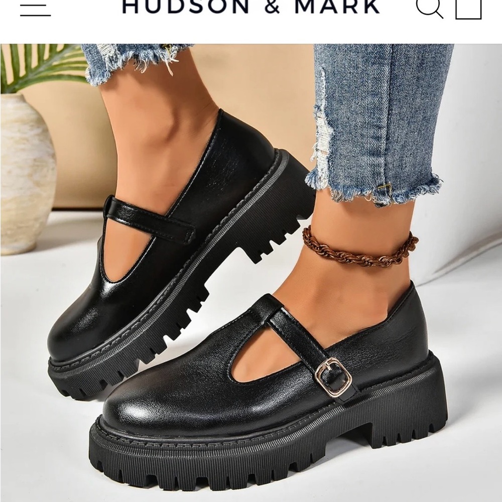 CASEY BUCKLED PLATFORM SHOE